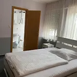 Zum Angestellten 3*