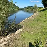 Zum Angestellten