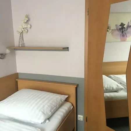 Casa de hóspedes Zum Angestellten 3*